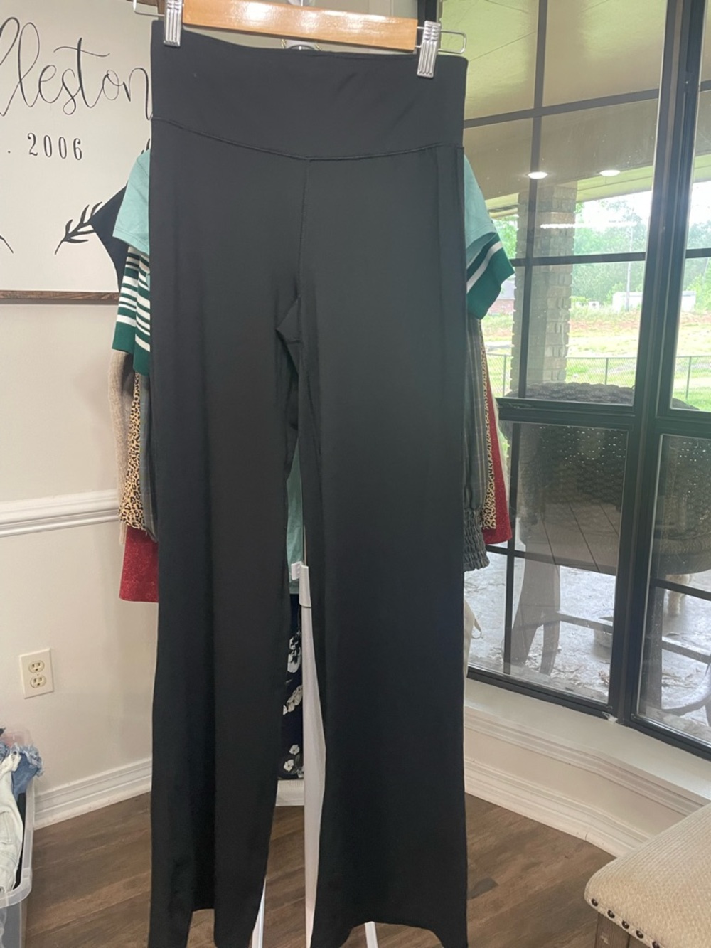 Aéropostale Black Flare Leggings Medium High Rise Yoga Pants